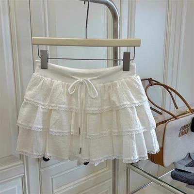 甜美少女白色蕾丝花边蛋糕裙女秋冬新款小个子显瘦蓬蓬肌理感短裙