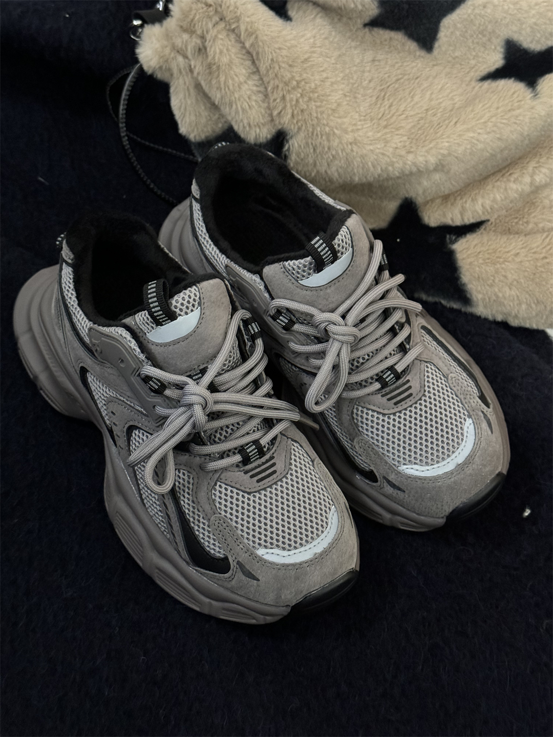 SHINE 冬季新品 简约时髦拼色 加绒保暖 轻便跑步 休闲百搭运动鞋