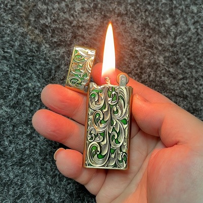 轻薄怀旧砂轮煤油打火机