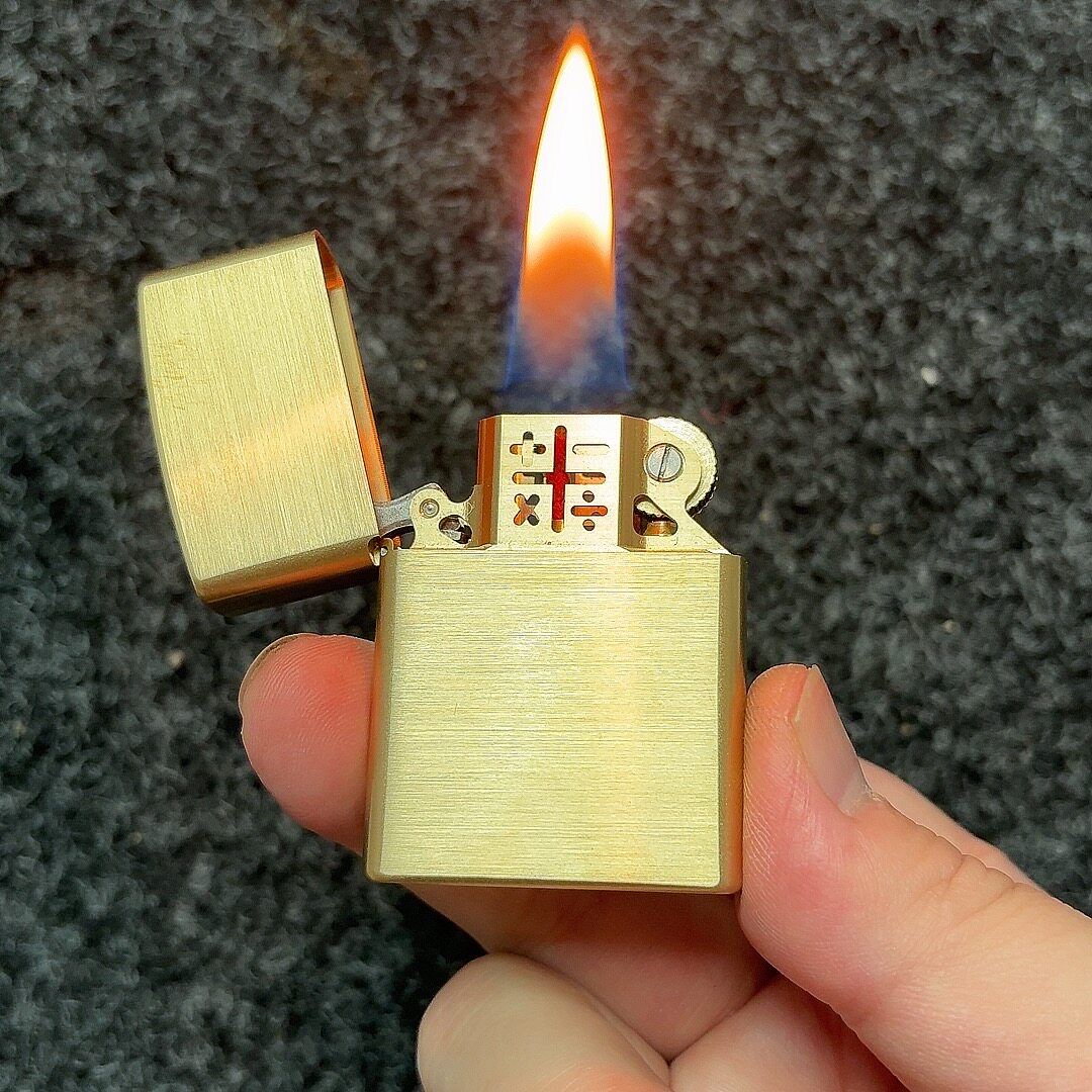 黄铜CNC一体雕刻打火机 经典复古煤油打火机 黄铜挖空煤油打火机