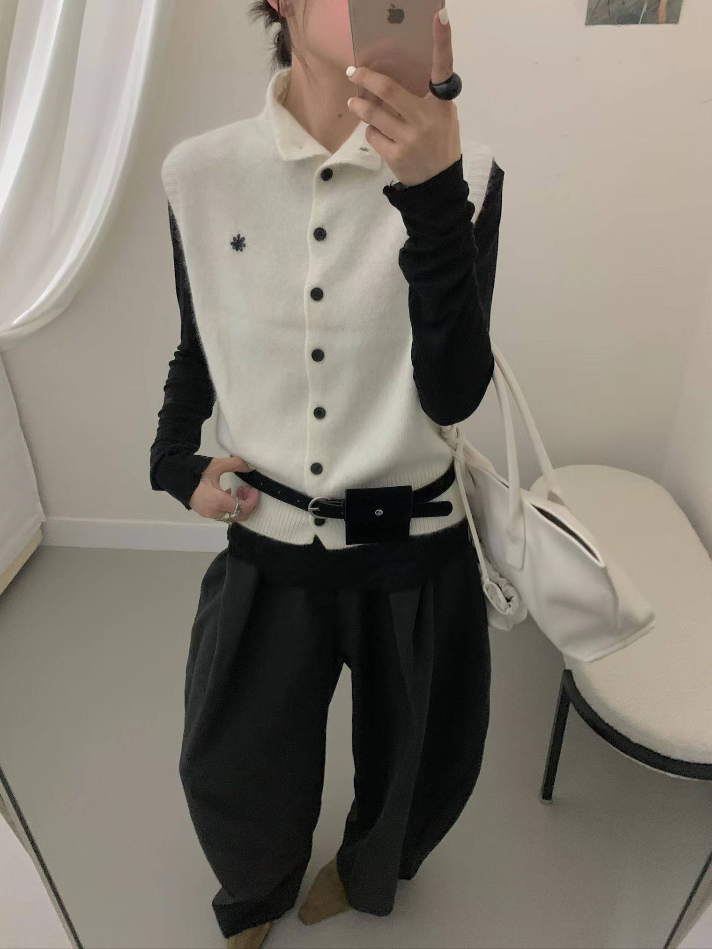 2025秋冬新款韩系简约立领针织开衫马甲女洋气减龄叠穿背心
