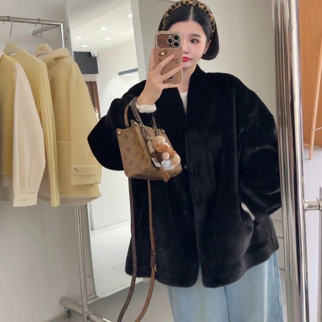 韩版2024冬装新V领仿水貂皮毛一体宽松外套毛茸茸环保皮草外套女