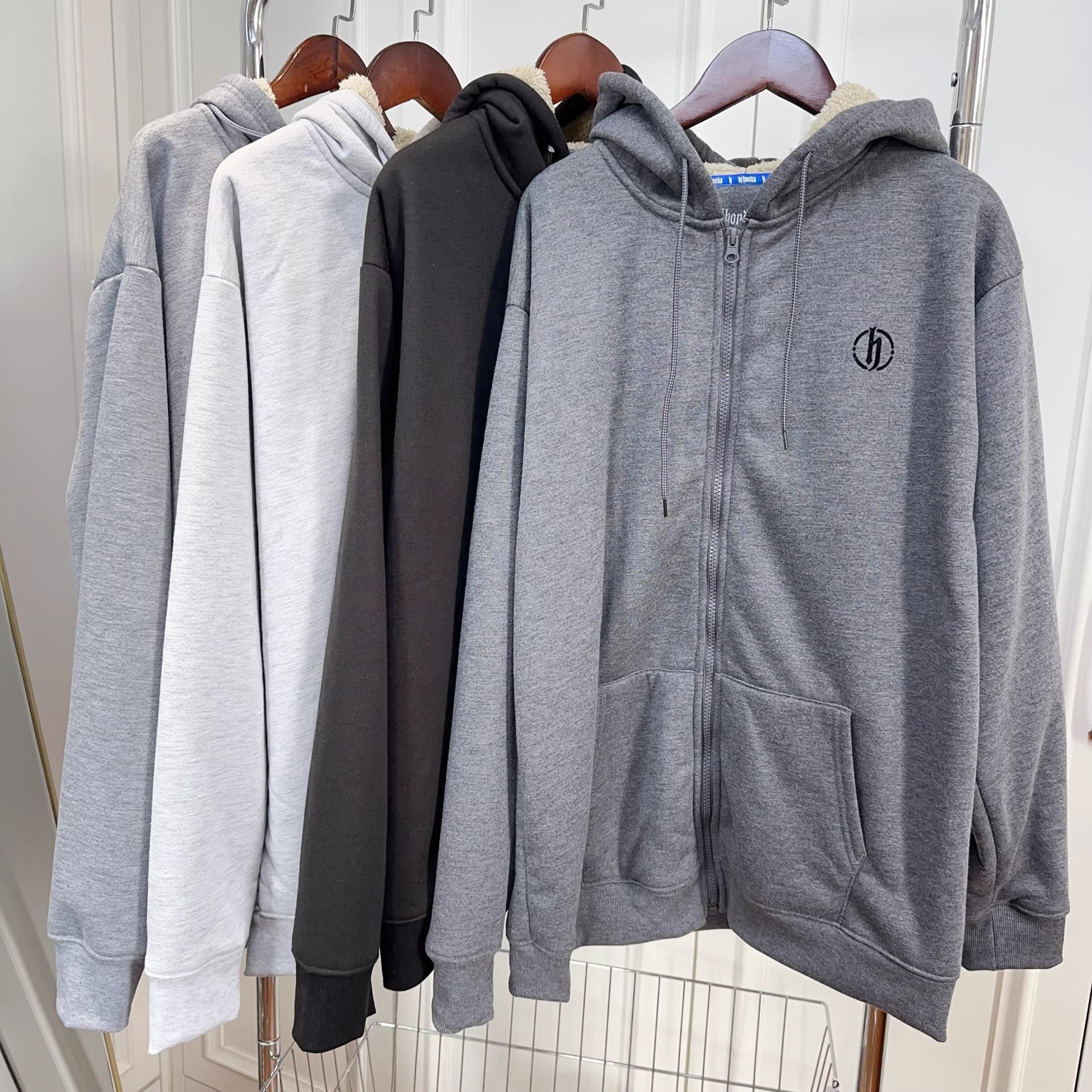 断码清仓现货日单加绒宽松版女同款连帽卫衣轻便保暖,运动服/休闲服装,运动卫衣/套头衫,淘宝优惠券,粉丝福利购,淘宝优惠卷