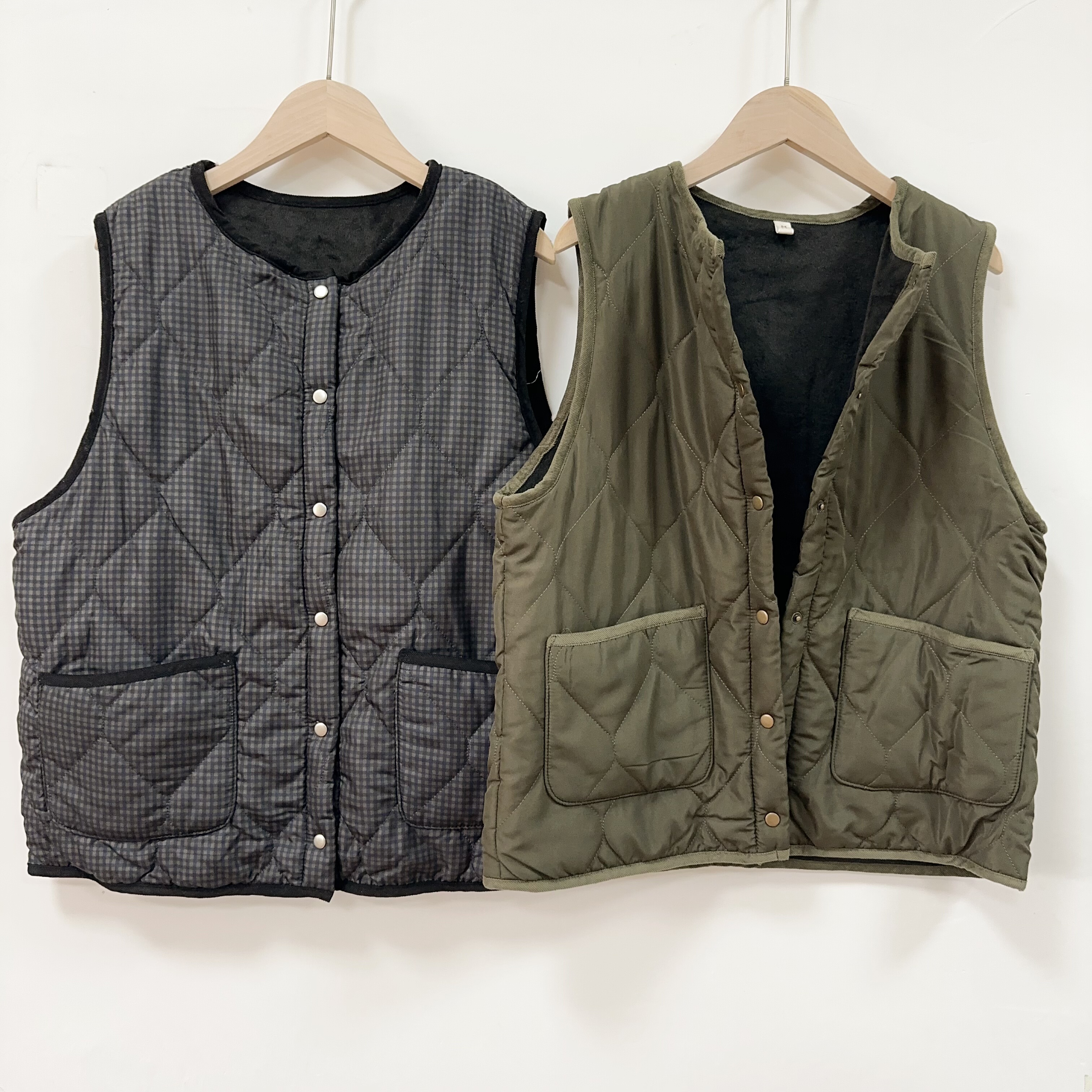 日单秋冬款老少皆宜短款马甲女秋冬新款卫衣叠穿保暖背心加绒坎肩