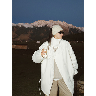 MOERSHOP 黑标系列“轻量级”茧型立裁羊毛絮舒芙蕾白色秋冬外套