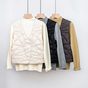 2024冬轻薄短款 V领羽绒马甲女大衣伴侣保暖叠穿内搭加绒抗寒降温