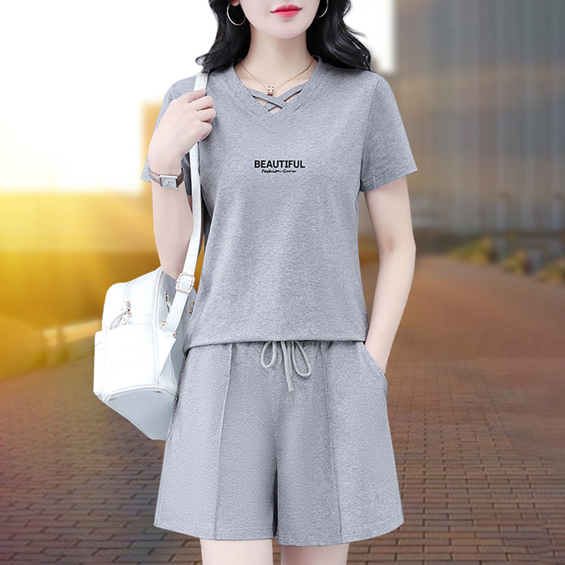 时尚休闲运动套装女2025夏季新款洋气减龄大码纯棉短袖短裤两件套