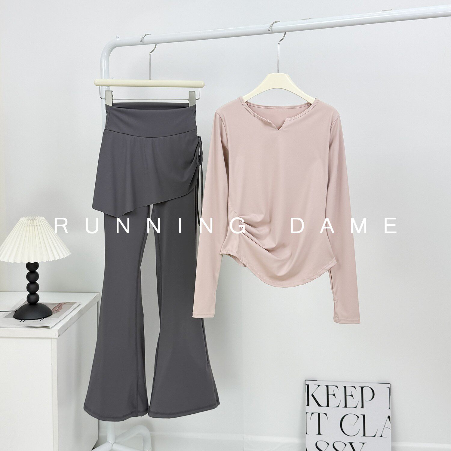 秋季高颜值假两件微喇裤V领褶皱显瘦瑜伽套装运动健身普拉提套装,运动/瑜伽/健身/球迷用品,瑜伽套装,淘宝优惠券,粉丝福利购,淘宝优惠卷