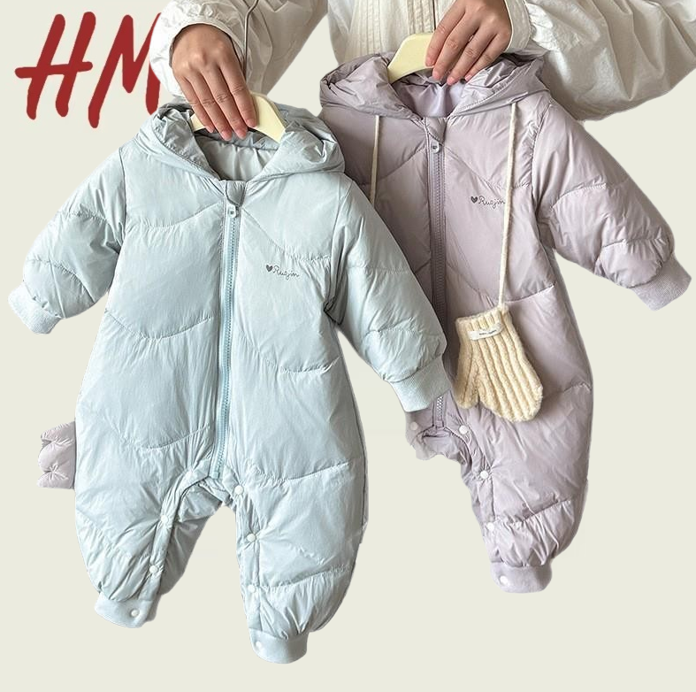 撤柜清仓特价婴幼儿衣服2025冬季新款连体衣女宝宝加厚羽绒服保暖
