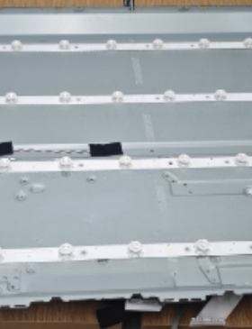 适用惠科43F9灯条06-43F9-3030-4X12-200813-A背光灯12灯4条87长