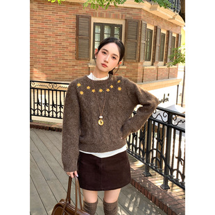 衣尔衫 羊毛刺绣加厚慵懒风毛衣女圆领麻花显瘦上衣0640 遇见小花