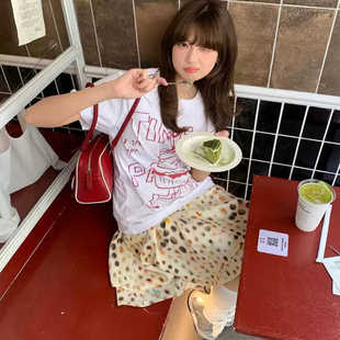 T恤女上衣夏季 百搭休闲风 趣味小众蛋糕印花圆领宽松纯棉短袖 ODD