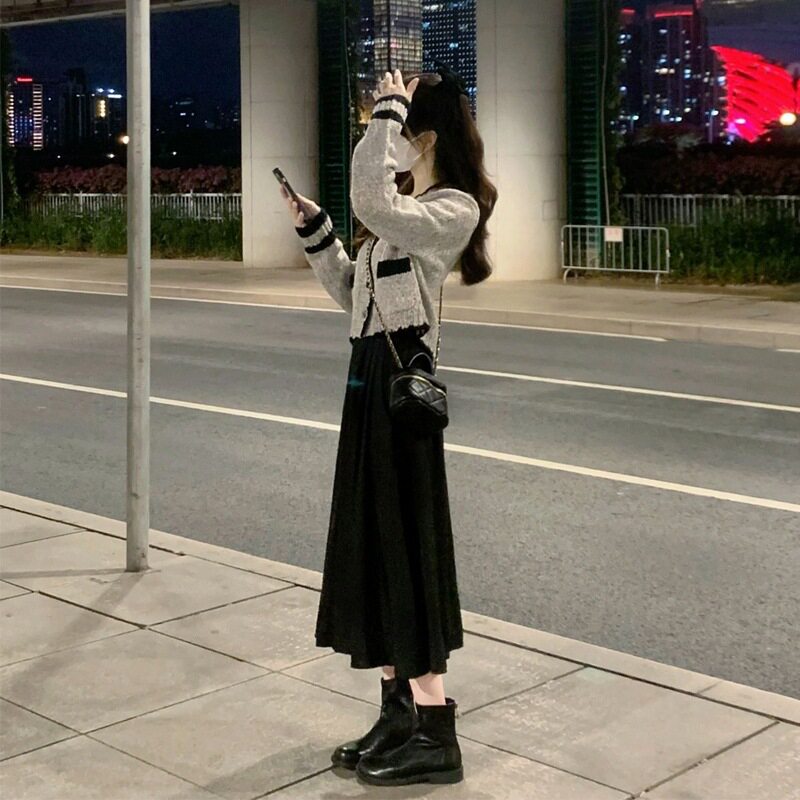 子法式穿搭套装女战袍早春过年小香风连衣裙新年搭配装温柔一整套