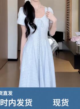2025新款蓝色格纹连衣裙子女夏季超好看约会甜美法式绝美气质长裙