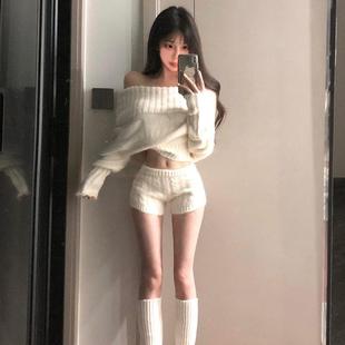 白色毛衣套装女秋冬辣妹纯欲风一字肩针织衫上衣高腰短裤子两件套