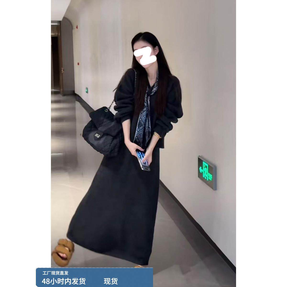 大码2025秋冬新款拼接丝巾显瘦长款微胖MM休闲风简约风裙子两件套