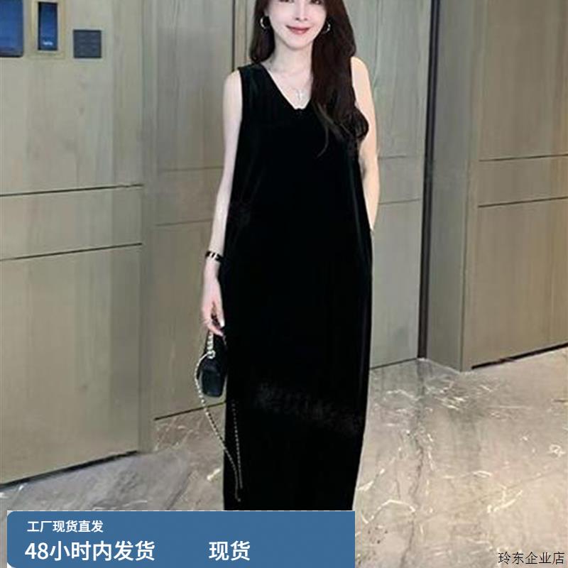 黑色无袖V领丝绒连衣裙女2025秋季新款今年流行漂亮裙子背心长裙