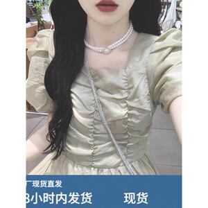茶歇法式连衣裙女夏高级感方领泡泡袖温柔风气质收腰绝美初恋长裙