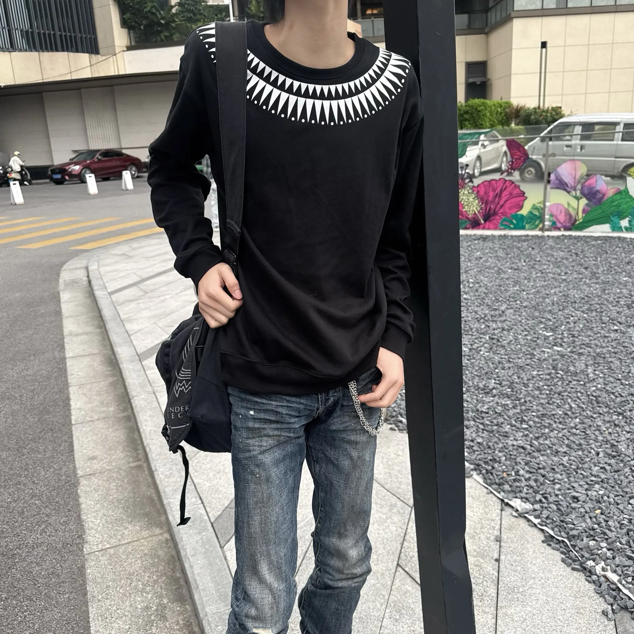 『当天发货』Undercover黑色锯齿印花卫衣 纯棉毛圈长袖 小众内搭,男装,卫衣,淘宝优惠券,粉丝福利购,淘宝优惠卷