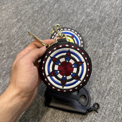 Blackmeans圆形刺绣零钱包