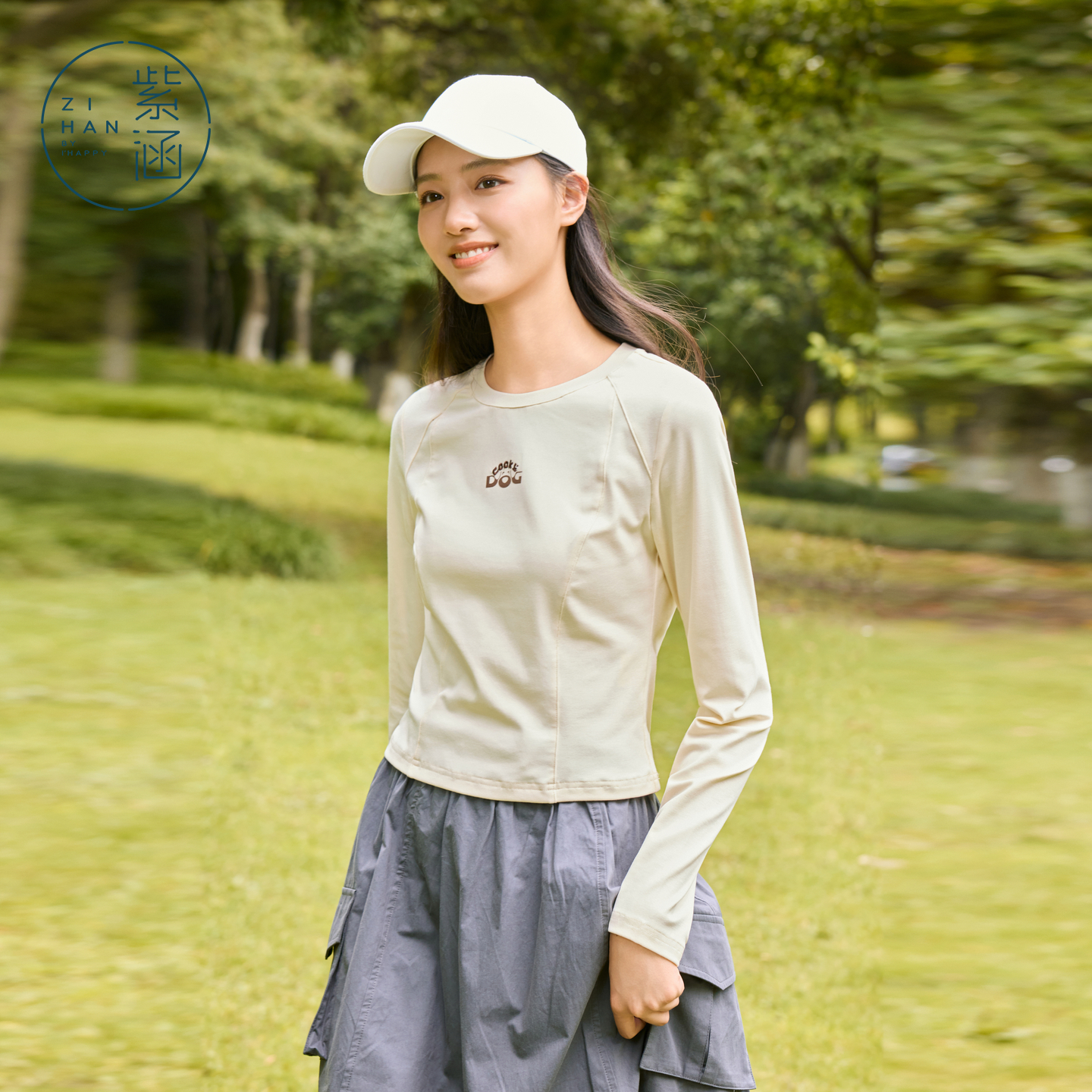 紫涵圆领户外休闲长袖T恤女2025秋季新款简约修身显瘦打底衫上衣