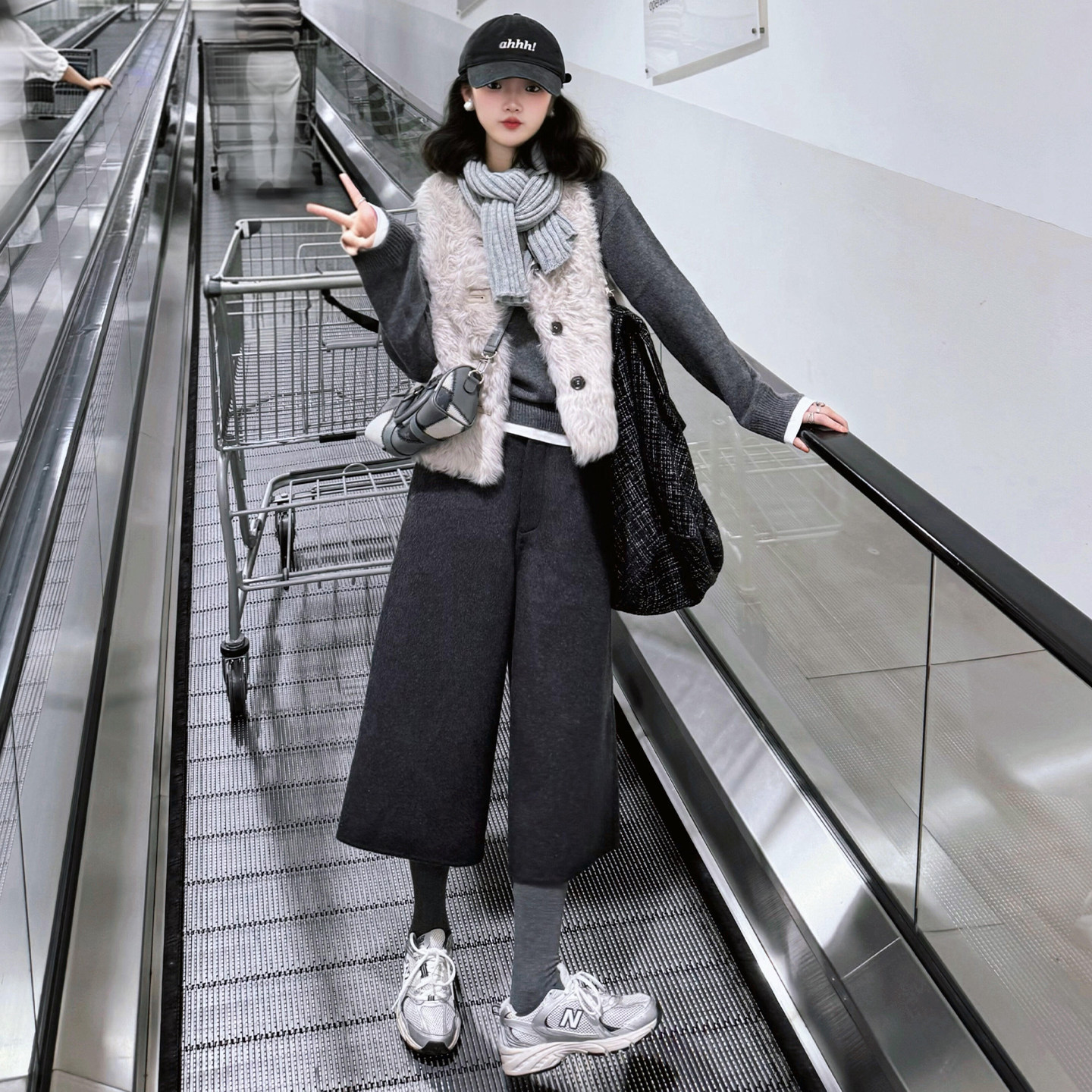 深灰色小个子毛呢八分阔腿裤女秋冬2026新款加绒加厚休闲直筒裤子