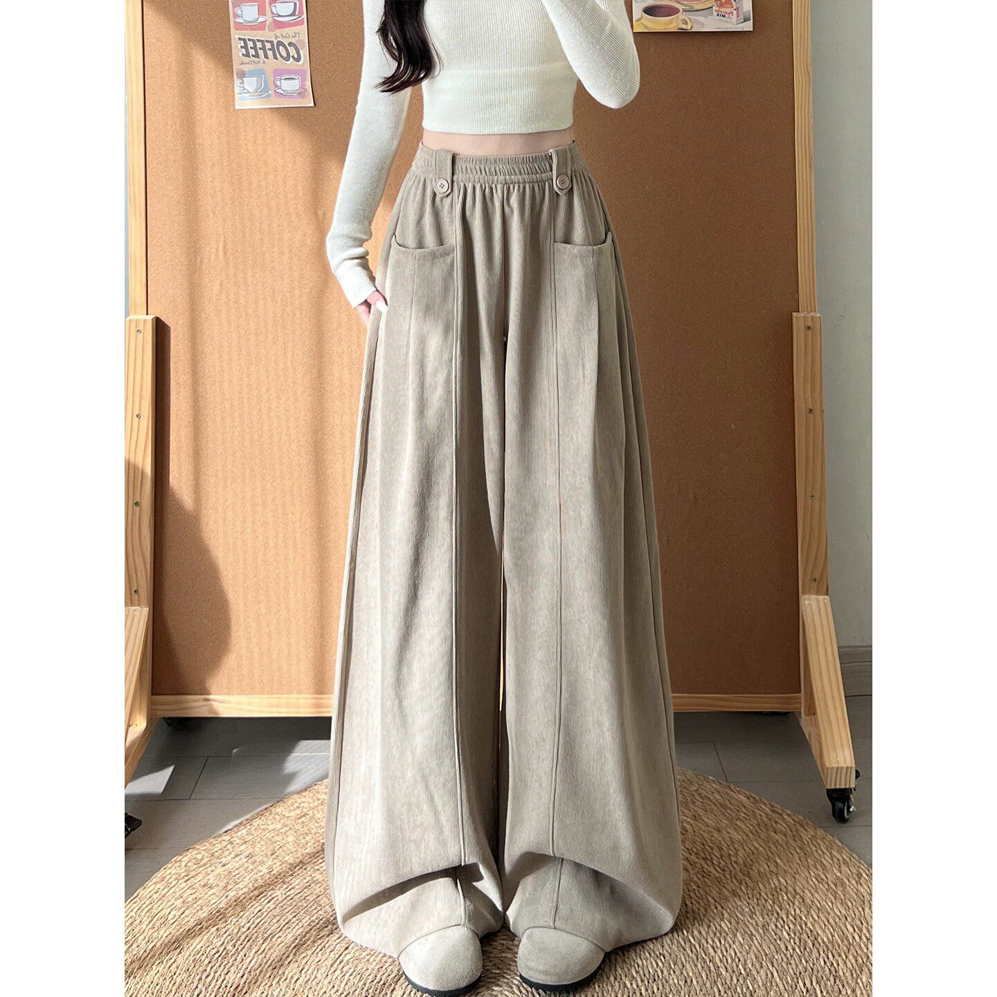韩系奶茶色灯芯绒阔腿裤女秋季2026年新款高腰显瘦宽松垂感休闲裤