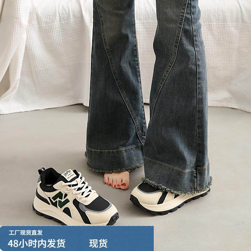 踩屎感皮面老爹鞋女2025年新款春秋季显脚小厚软底防滑运动鞋百搭