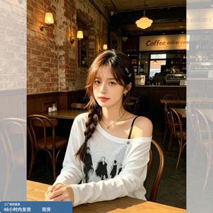 韩系松弛感白色斜肩印花防晒罩衫长袖T恤女2026新款chic早春上衣
