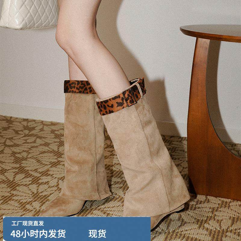 梨小七~小众豹纹尖头坡跟裤管靴女可拆卸皮带扣显瘦不过膝骑士靴