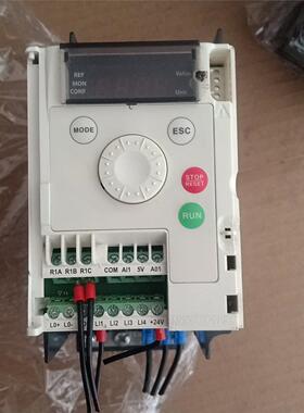 施耐德变频器ATV13H037M2，0.37KW一台，二手拆