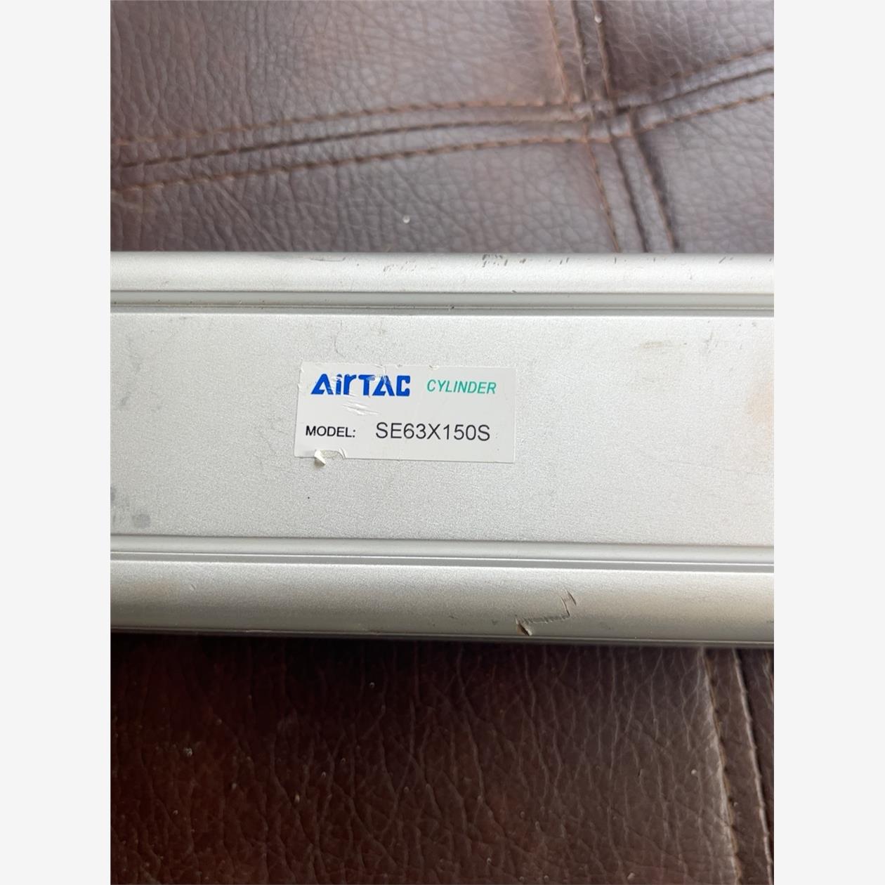 气缸SE63X150S / SE63-150S 亚德客 全新议价