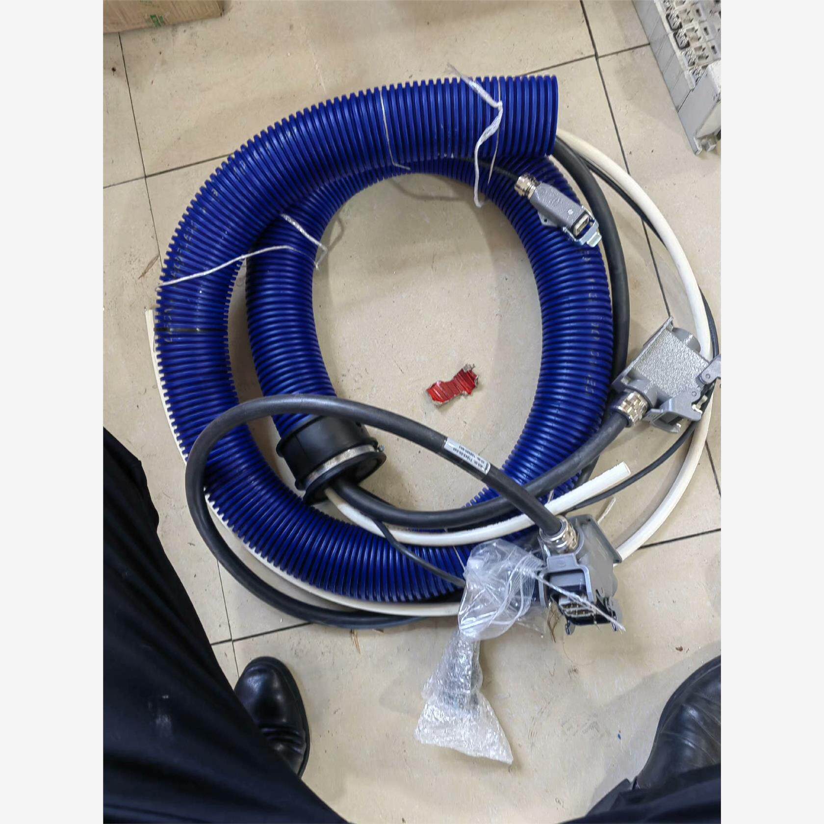 库卡机器人管线包SP168555-001 C02069-68议价