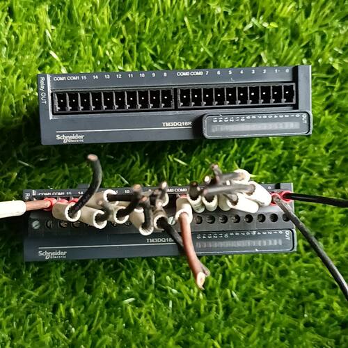 施耐德PLC扩展模块TM3DQ1