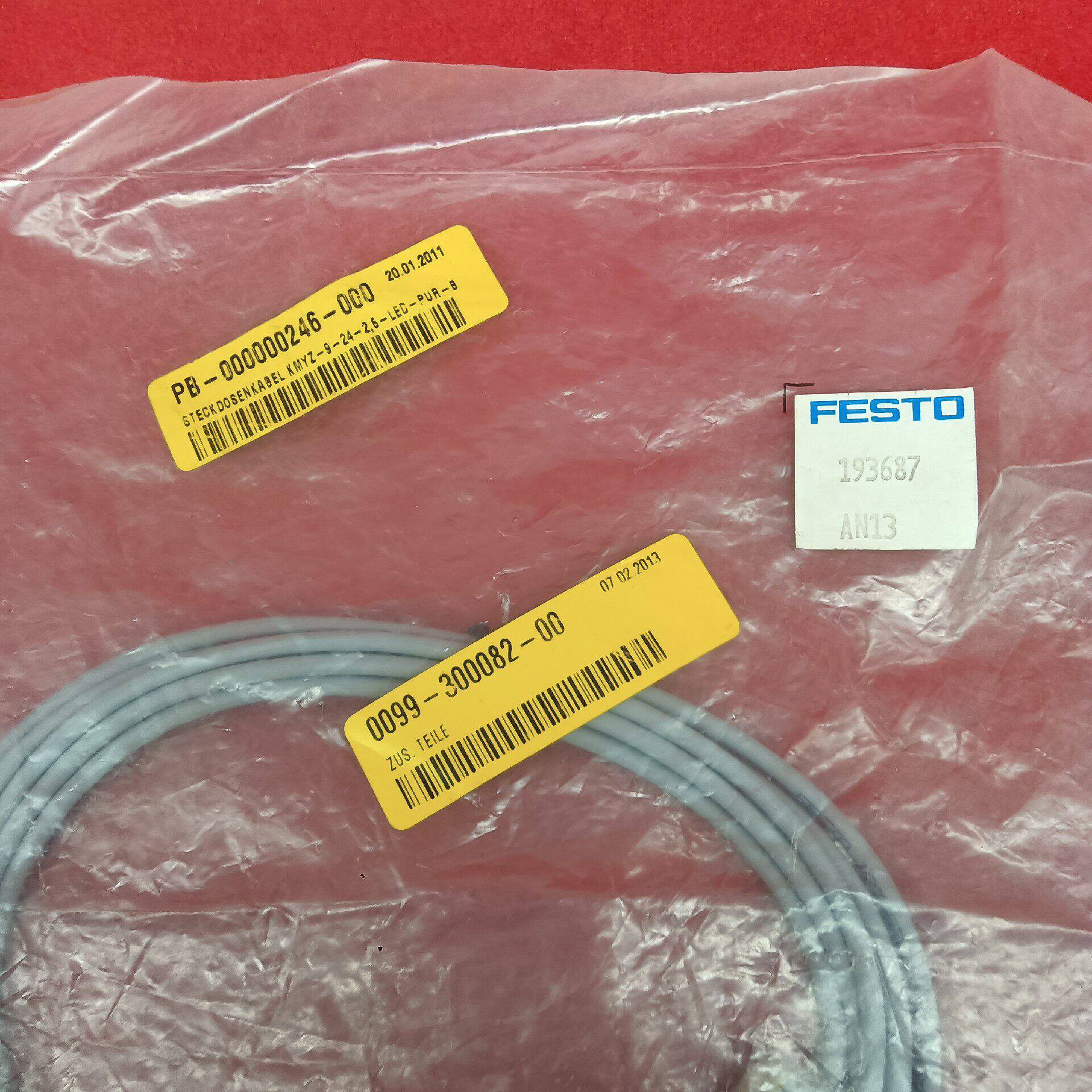 费斯托传感器附件KMYZ-9-24-2,5-LED-PUR-