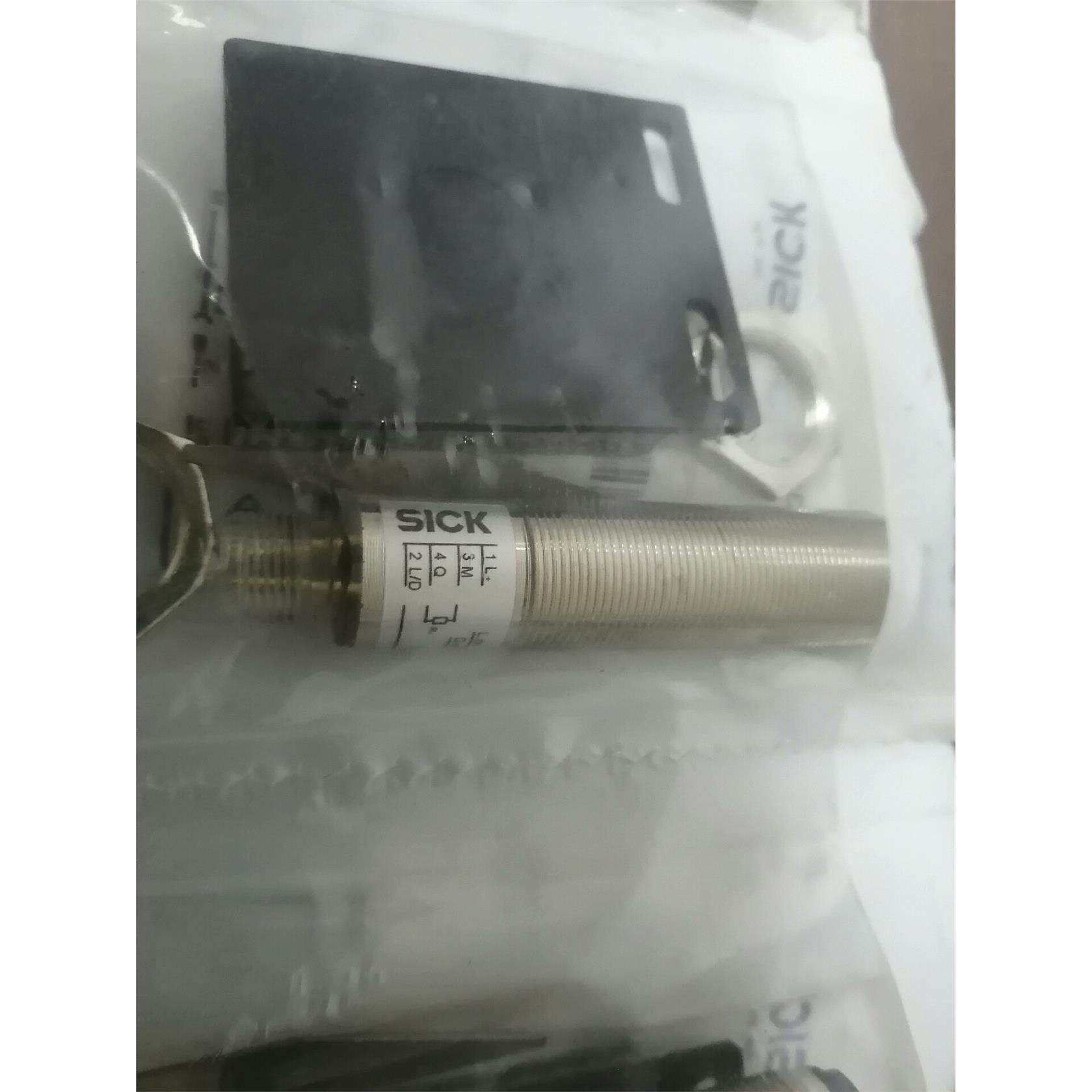 全新SⅠCk光电开关VL18L-