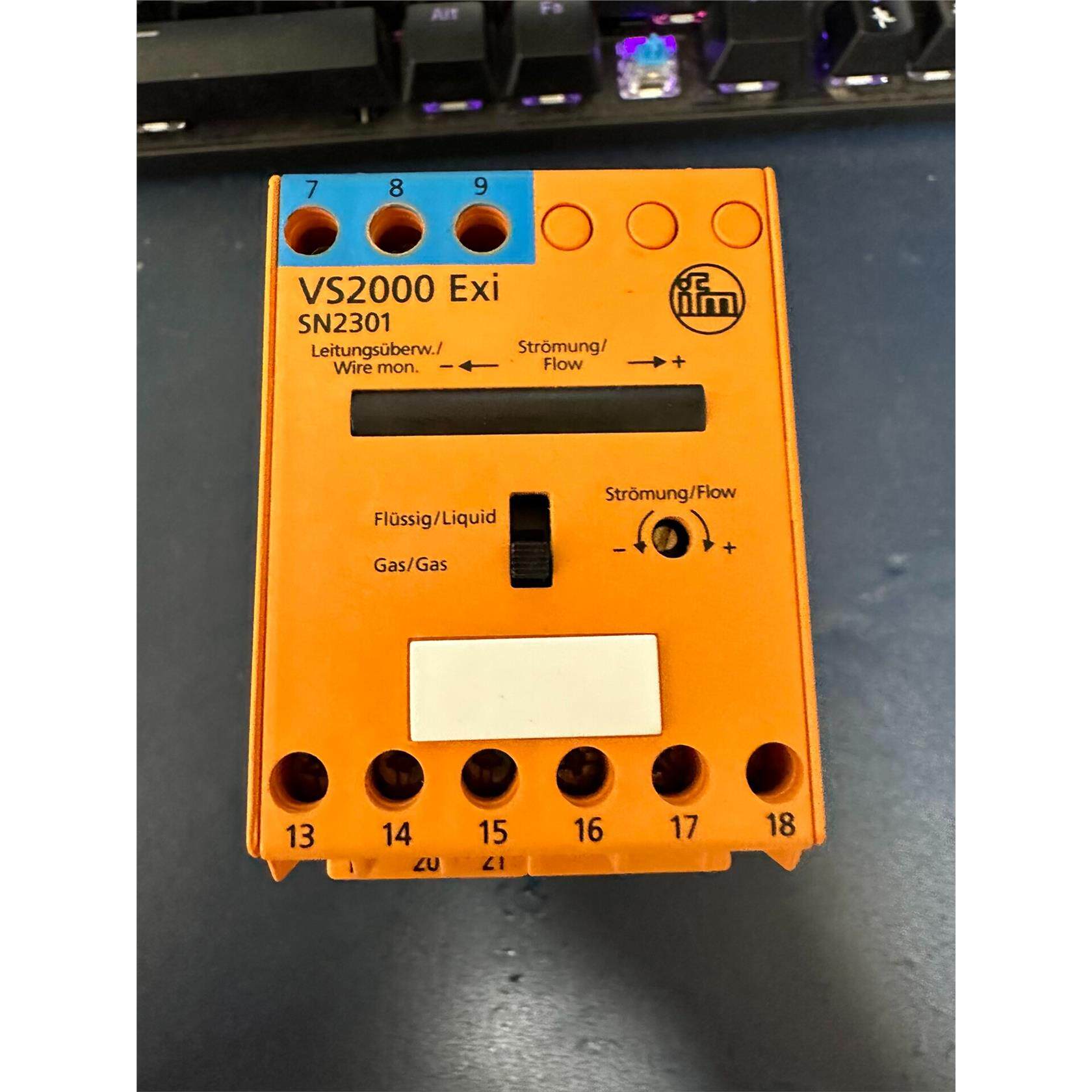 德国易福门流量传感器的控制显示器VS2000，SN2301