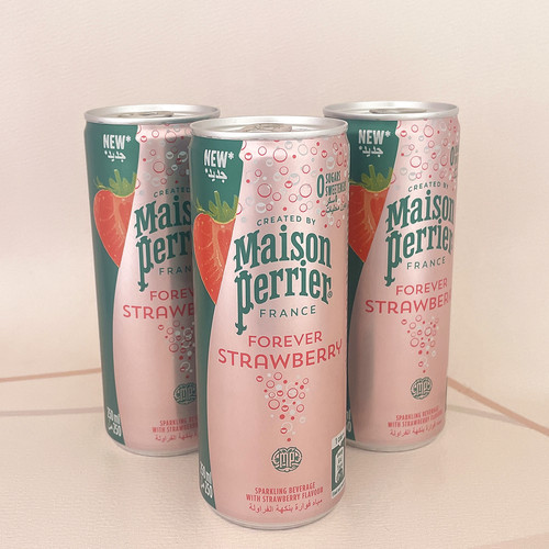 巴黎水法国易拉罐含气天然矿泉水