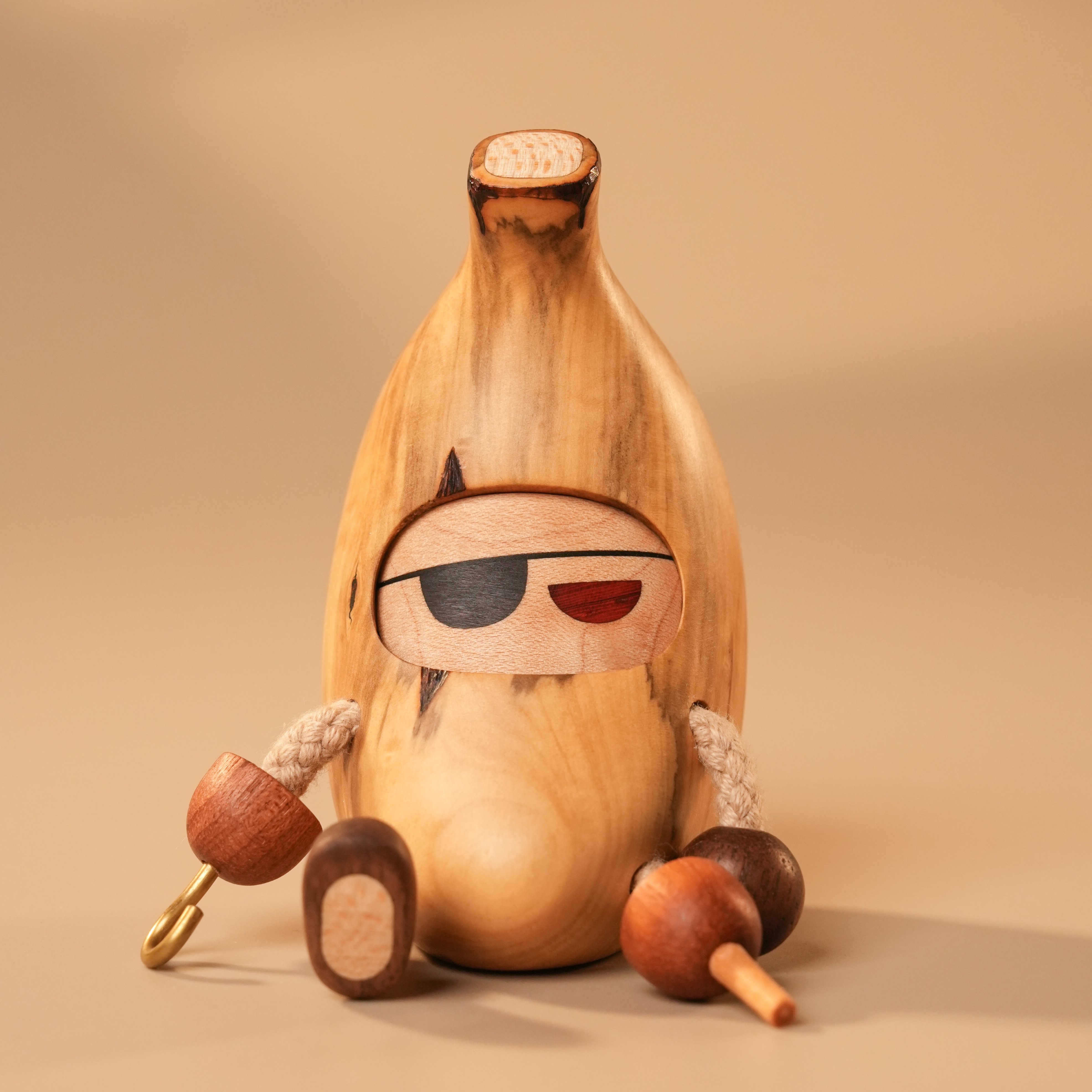 海盗蕉一物一拍治愈香蕉桌面摆件情绪礼物实木原创设计手工艺品