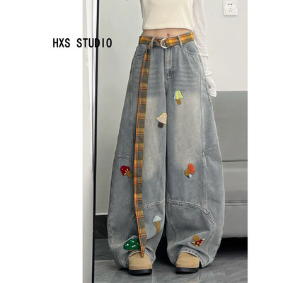 美式卡通毛巾刺绣牛仔裤女2025秋季新款设计感高腰宽松阔腿弯刀裤