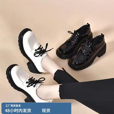 厚底百搭英伦风真皮单鞋女2025新款圆头粗跟系带百搭白色小皮鞋女