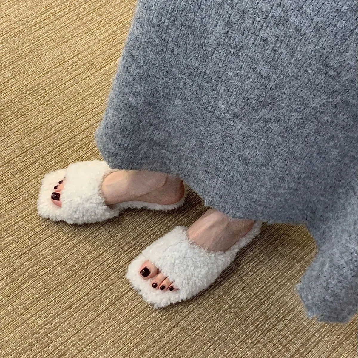 2025新款韩版方头羊卷卷毛毛外穿粗跟半拖懒人女鞋