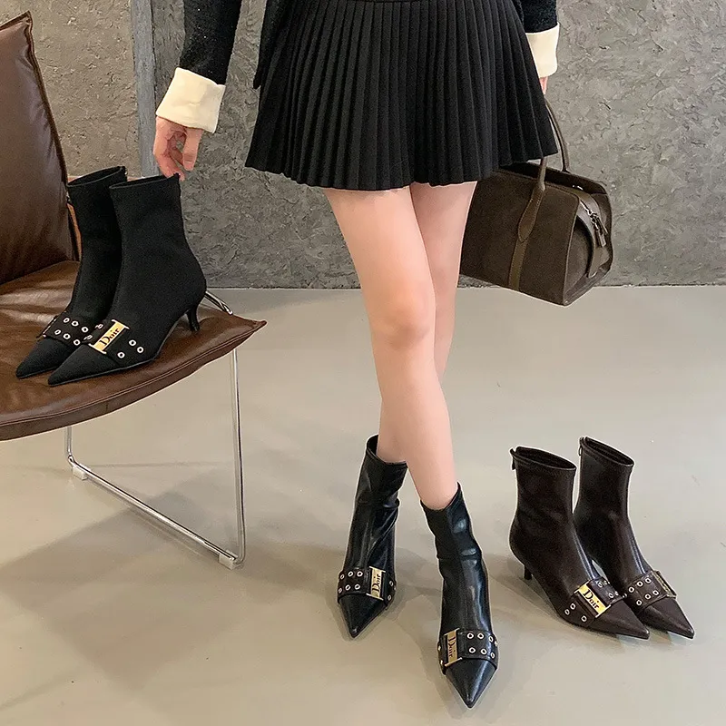 瘦瘦靴欧美时尚皮带装饰尖头时装靴细高跟短筒短靴女气质弹力靴子