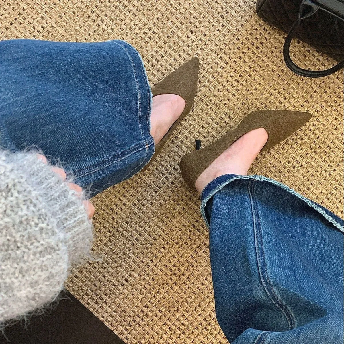 2025新款尖头细高跟毛呢浅口加绒套脚百搭OL女单鞋