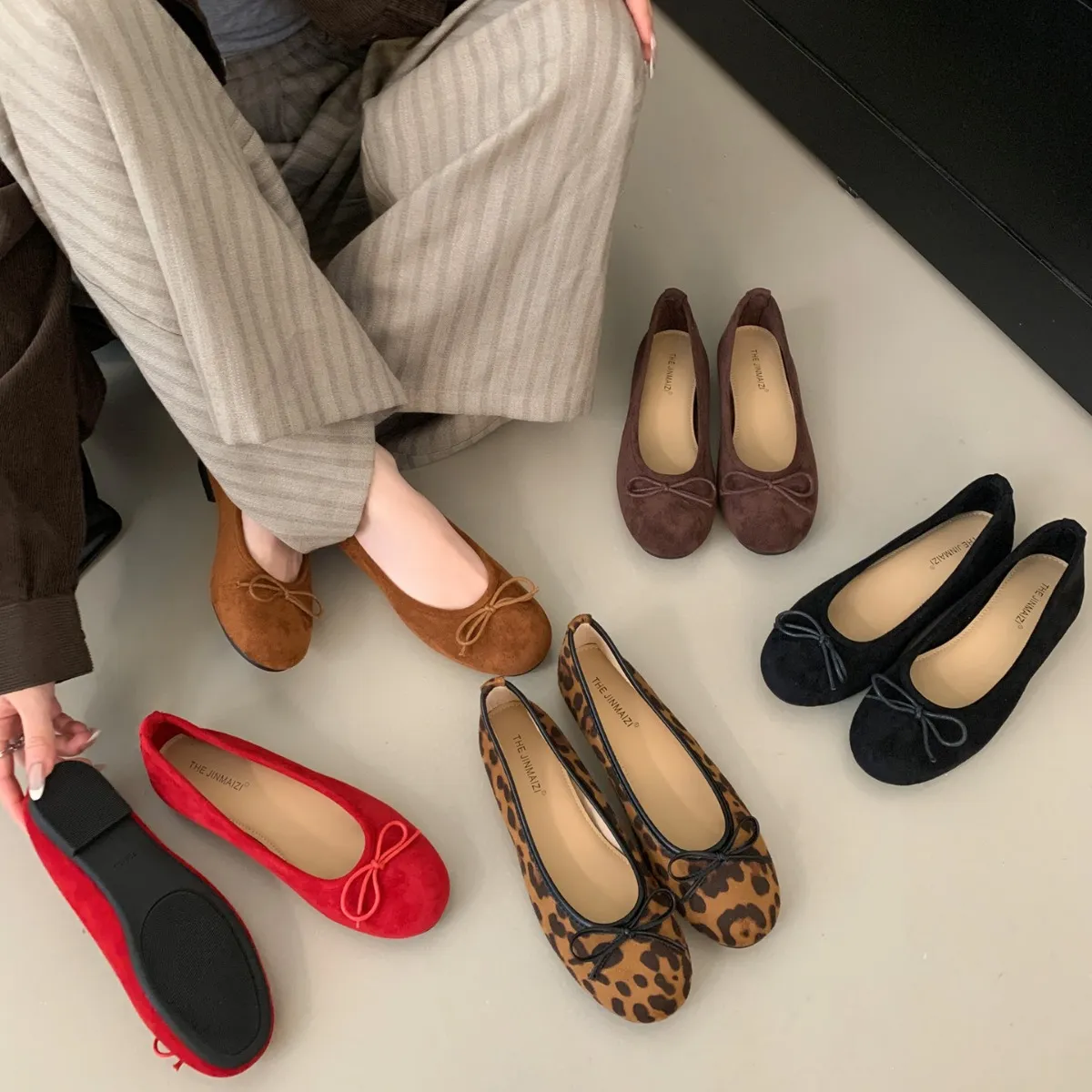 法式方头平底鞋女2024新款浅口蝴蝶结绒面单鞋百搭不累脚豹纹鞋子