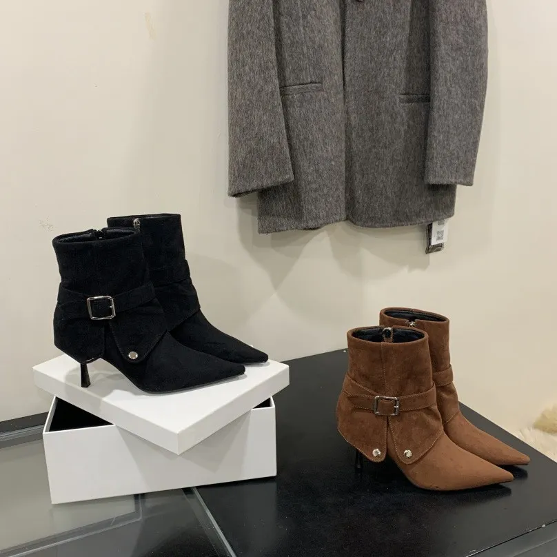 绝美尖头裤管靴女2025秋冬新款中筒短靴瘦腿细高跟鞋及踝小裸靴子