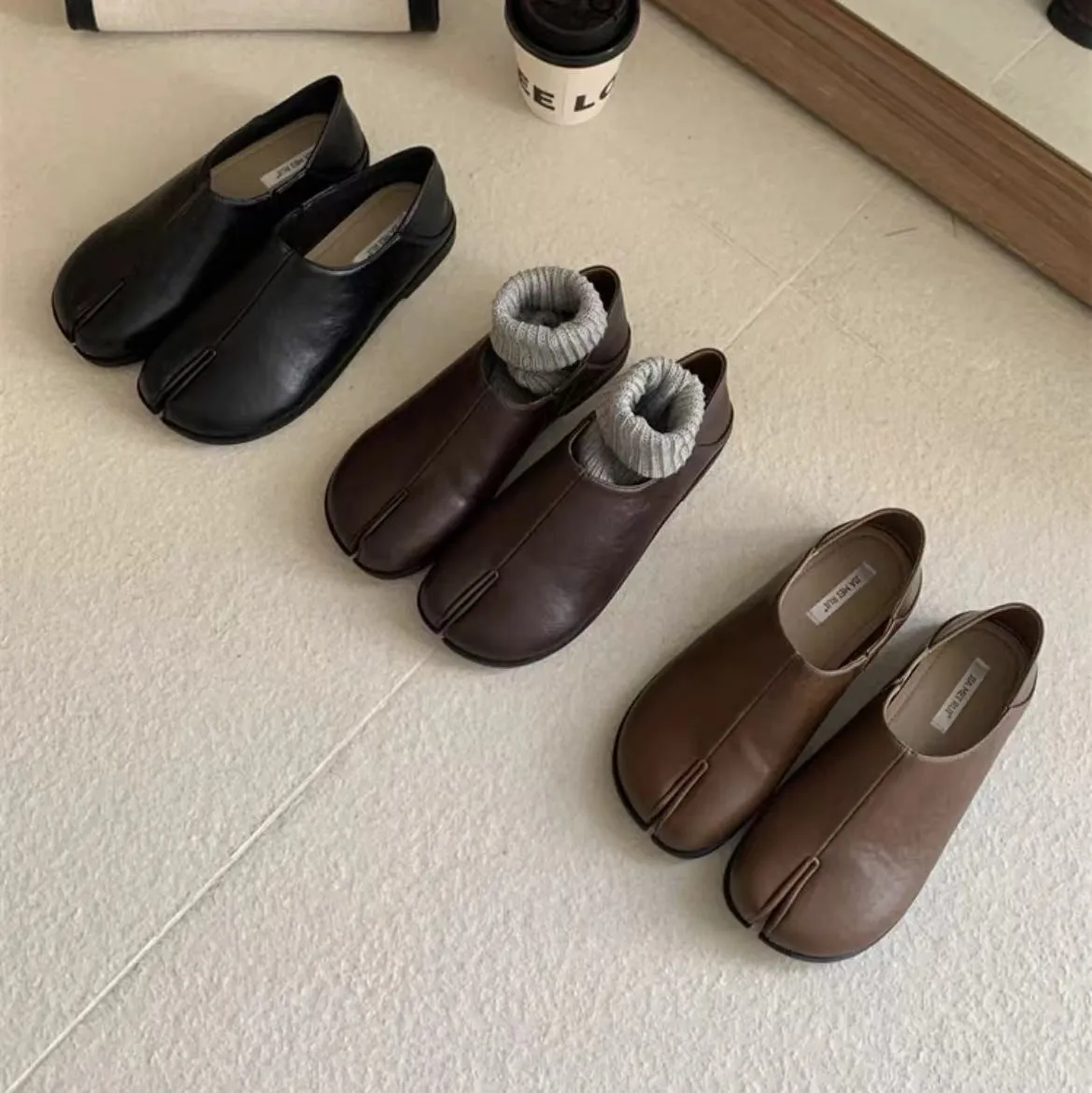 复古平底分趾鞋猪蹄鞋女2025新款四季女鞋两穿马蹄鞋一脚蹬单鞋女