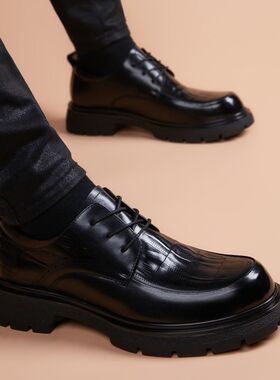 男婚鞋新款英伦牛皮商务厚底大头宽脚黑色百搭正装男士皮鞋新款鞋