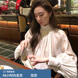 桑蚕丝白茶色立领宫廷风衬衫女款2026新款夏季法式小资漂亮上衣服
