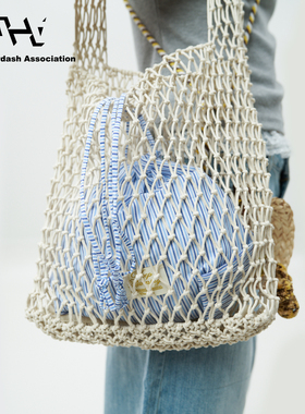 AHA爱侈艾·夏日海边沙滩手提包镂空网格单肩包含蓝色内里渔网包